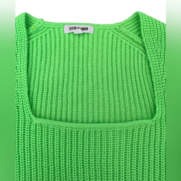 Steve Madden Cropped Long Sleeve Sweater, Size Medium, Flourescent Green - Picture 4 of 7